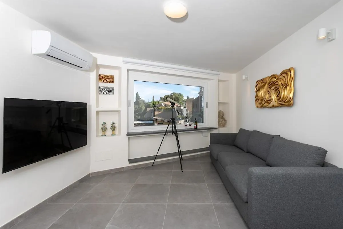 Mara Home Taormina Apartment